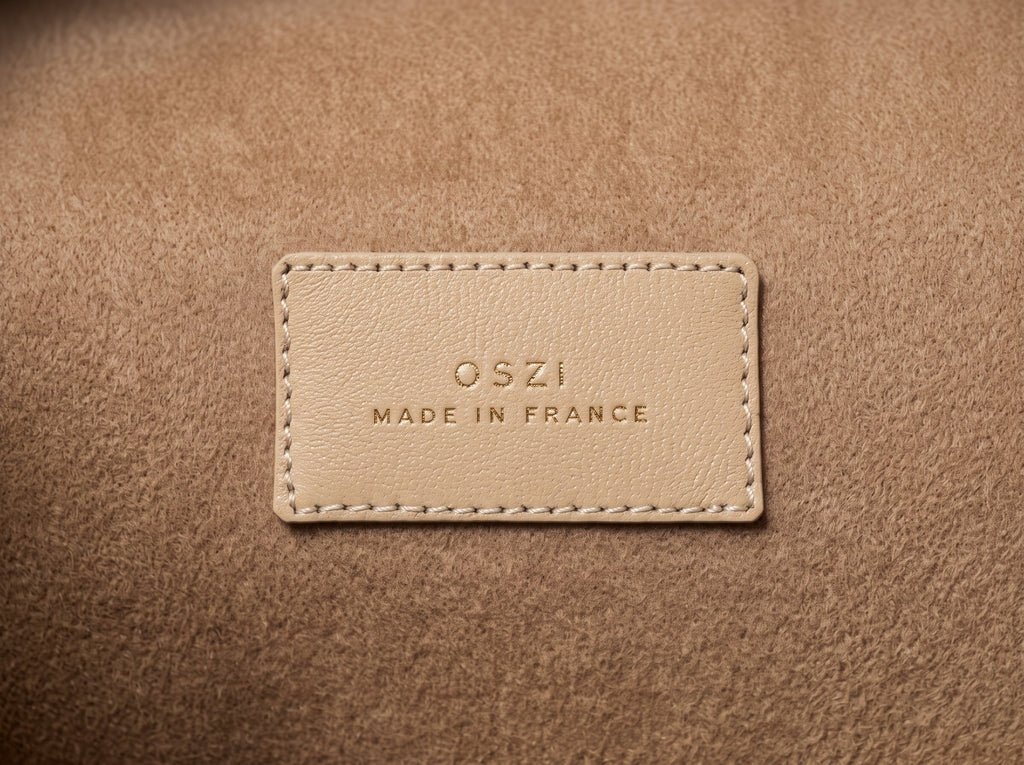 Cartable, lambskin label hot-stamped OSZI made in France